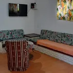Perola Das Toninhas 50M Da Praia