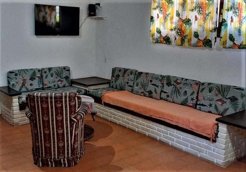 Casa de hóspedes Perola Das Toninhas 50m Da Praia Ubatuba