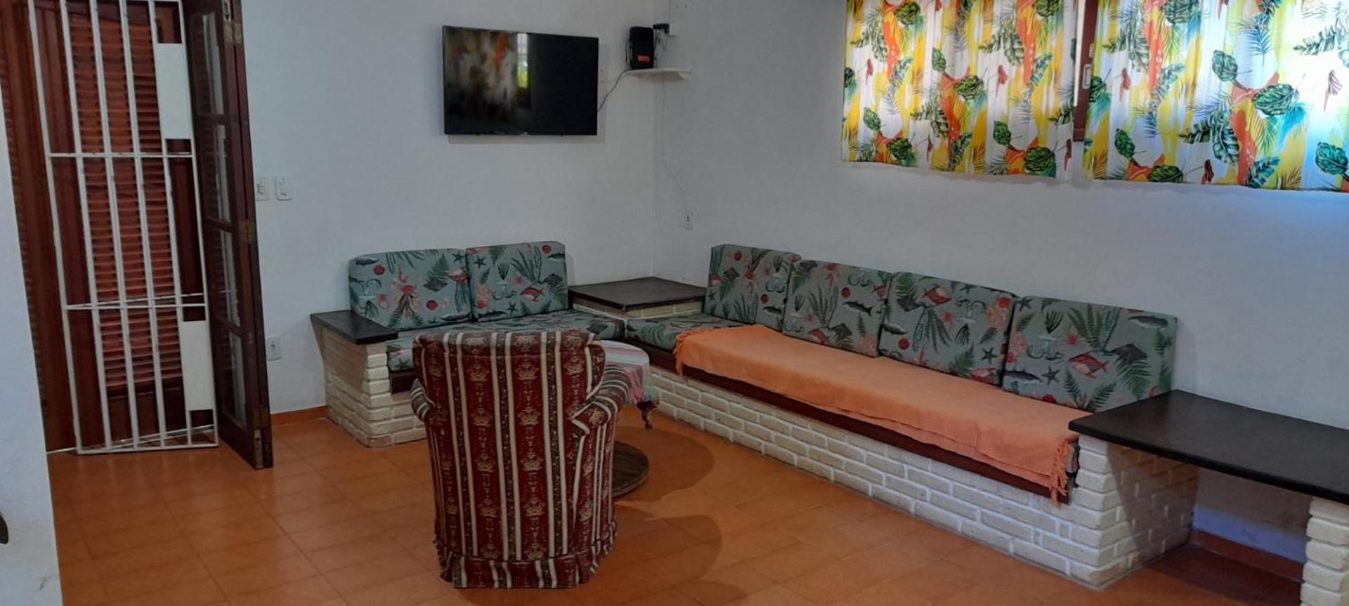 Casa de hóspedes Perola Das Toninhas 50m Da Praia Ubatuba
