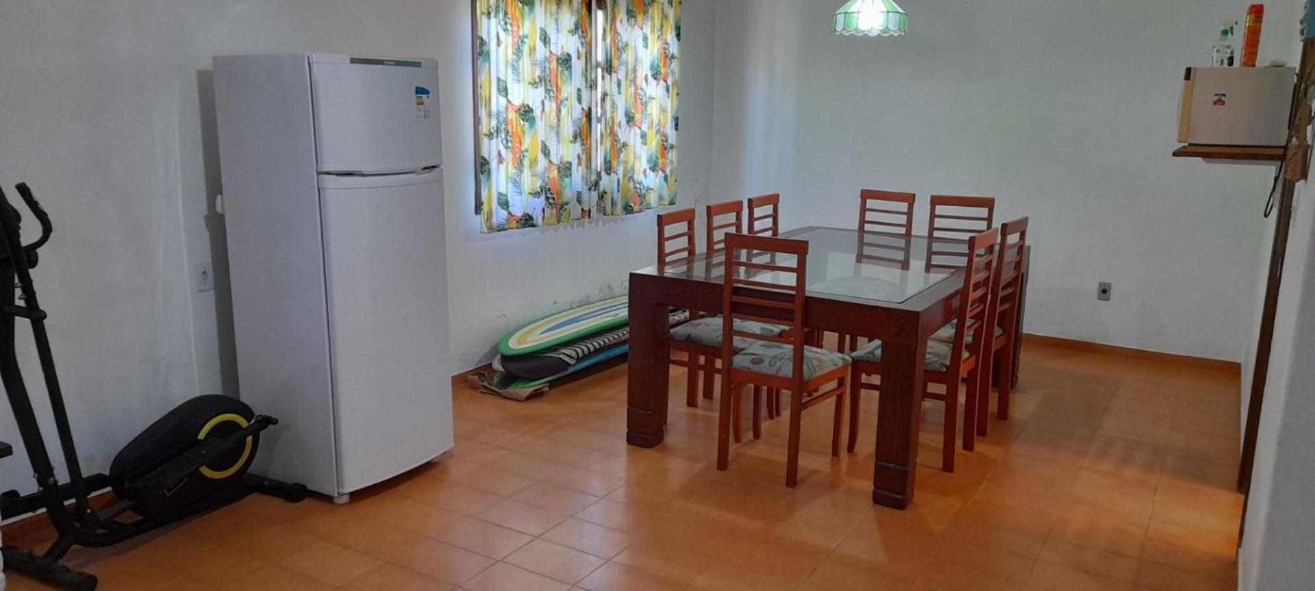 Casa de hóspedes Perola Das Toninhas 50m Da Praia Ubatuba